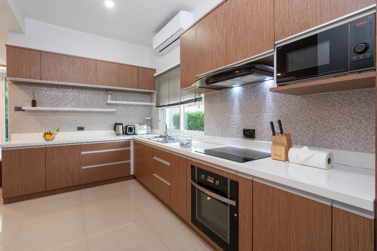 Built-in appliances – what should go in the kitchen?
