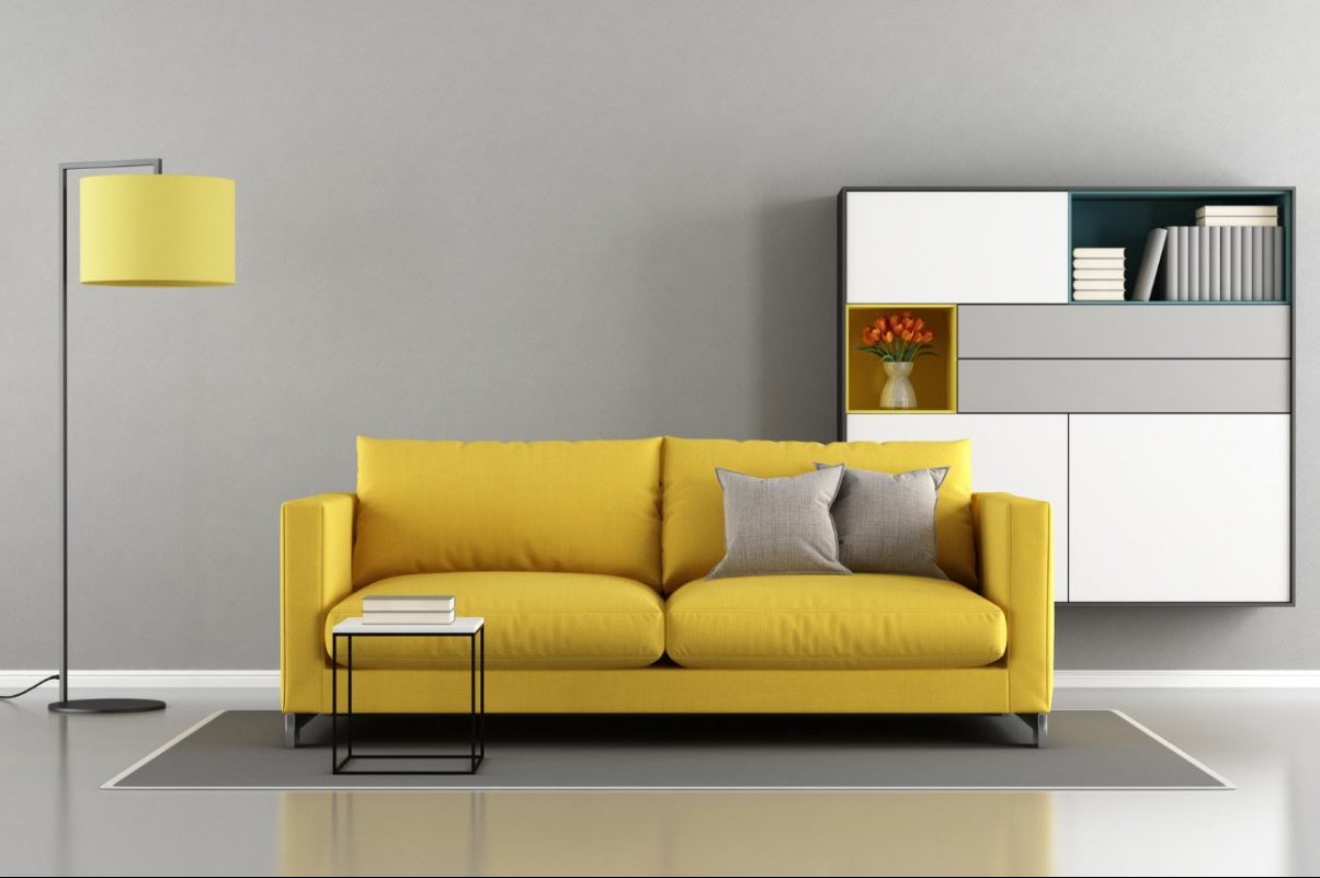 Yellow sofa in the living room – what to combine with?